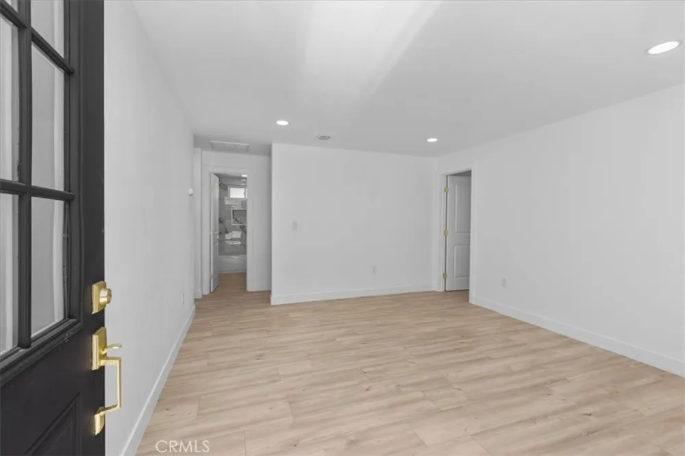 9812 Redwood Hesperia, CA 92345