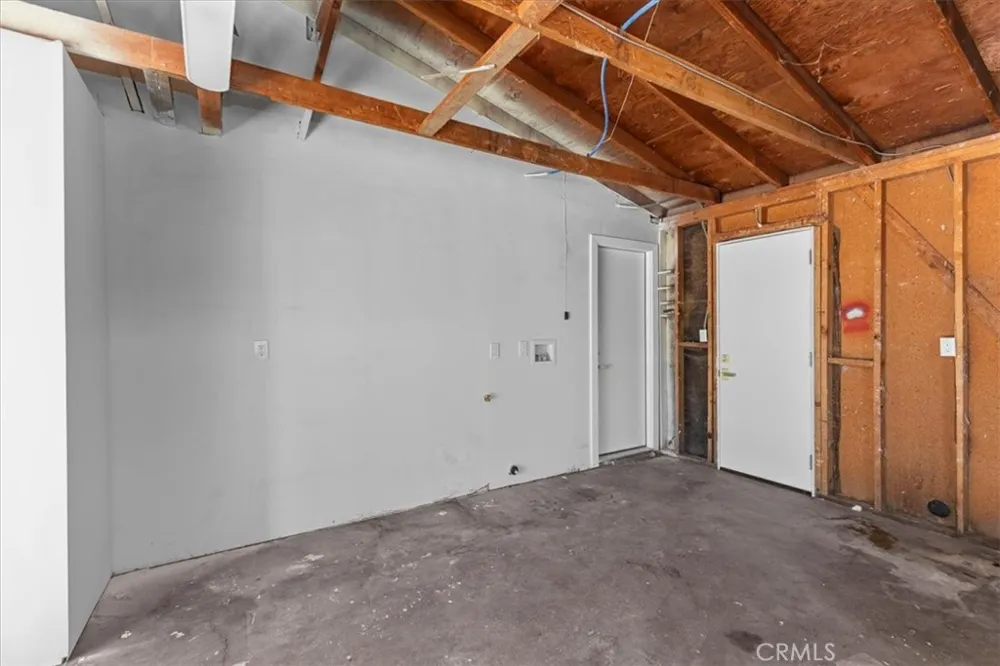 9812 Redwood Hesperia, CA 92345