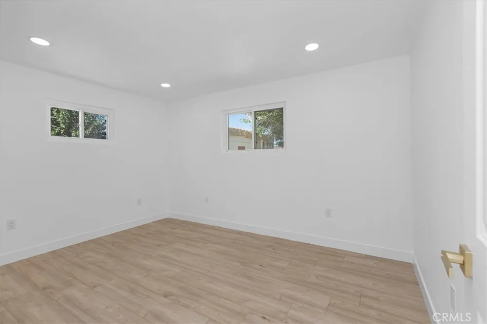 9812 Redwood Hesperia, CA 92345