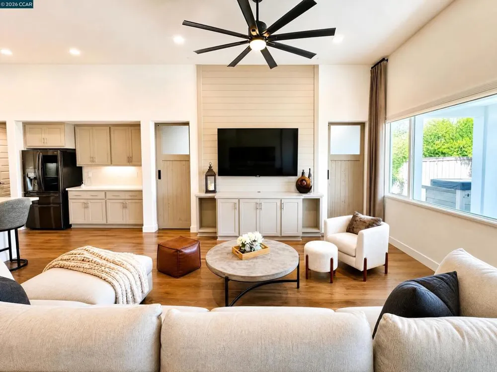 2703 Brewer St Tracy, CA 95377