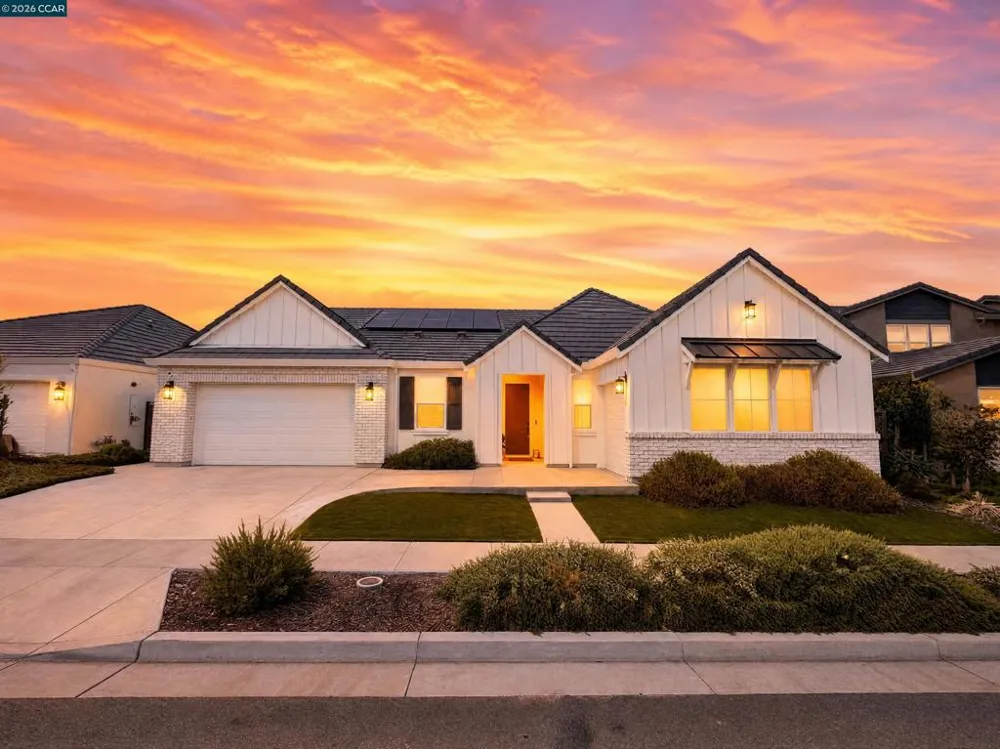 2703 Brewer St Tracy, CA 95377