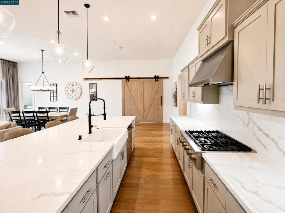 2703 Brewer St Tracy, CA 95377
