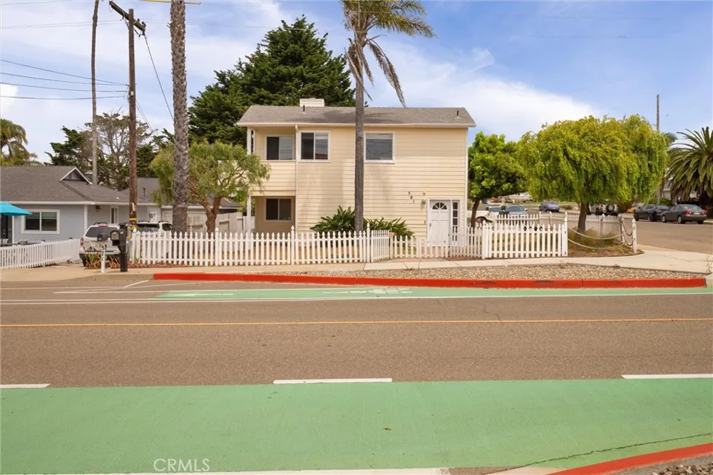 581 Newport Grover Beach, CA 93433