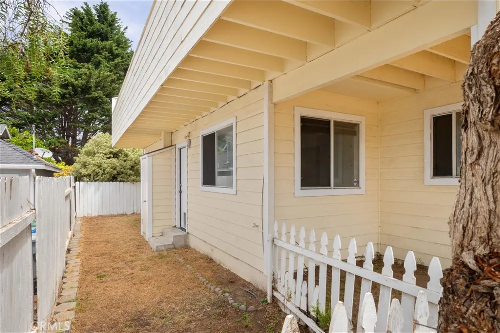 581 Newport Grover Beach, CA 93433