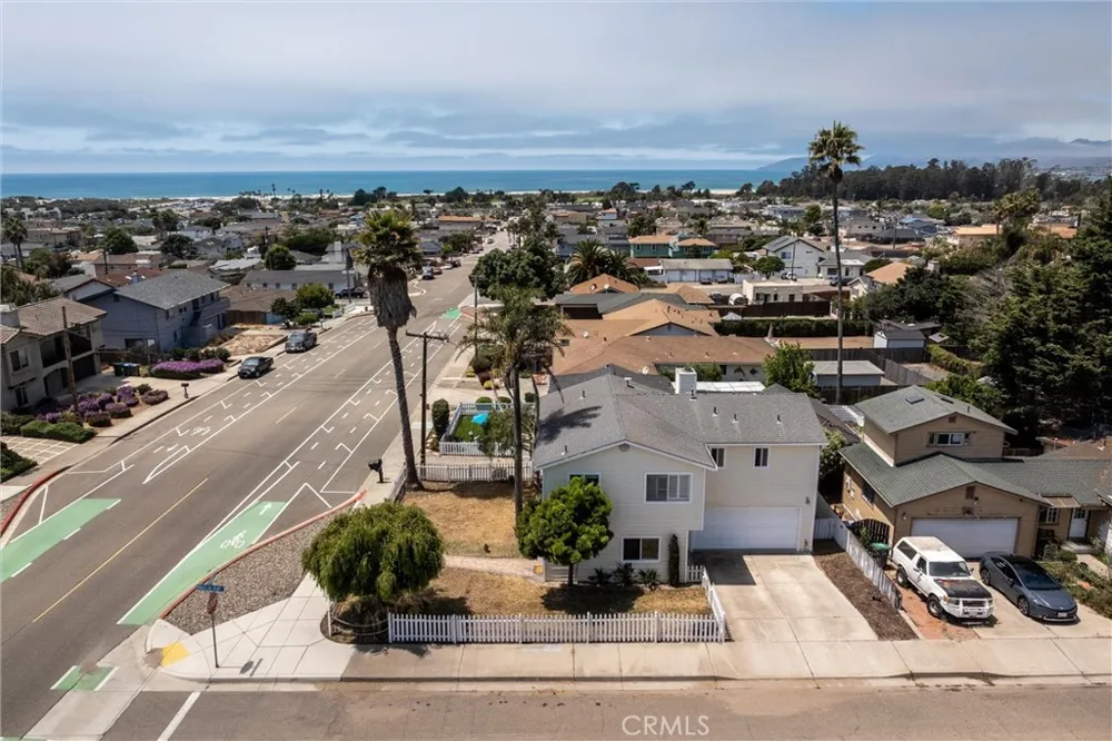 581 Newport Grover Beach, CA 93433