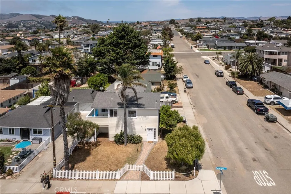 581 Newport Grover Beach, CA 93433