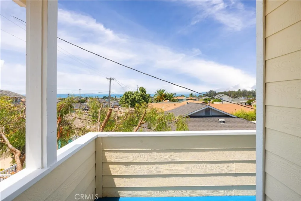 581 Newport Grover Beach, CA 93433