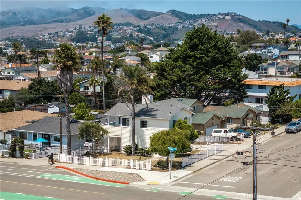581 Newport Grover Beach, CA 93433