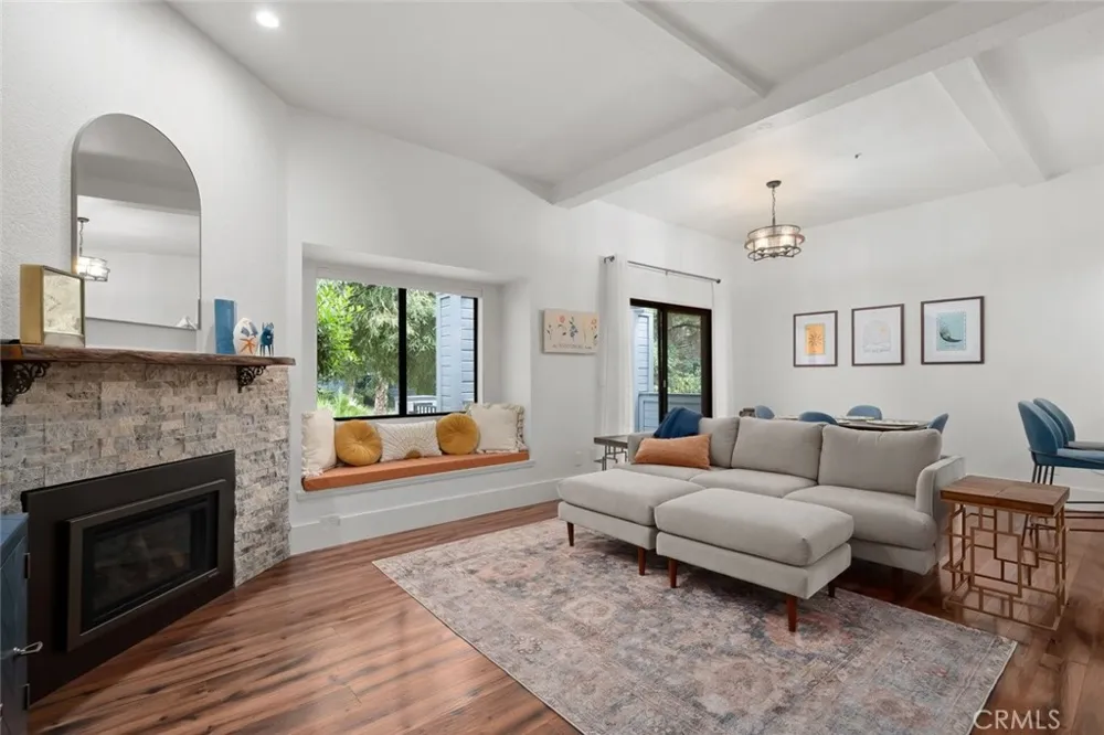2221 King Court #22 San Luis Obispo, CA 93401