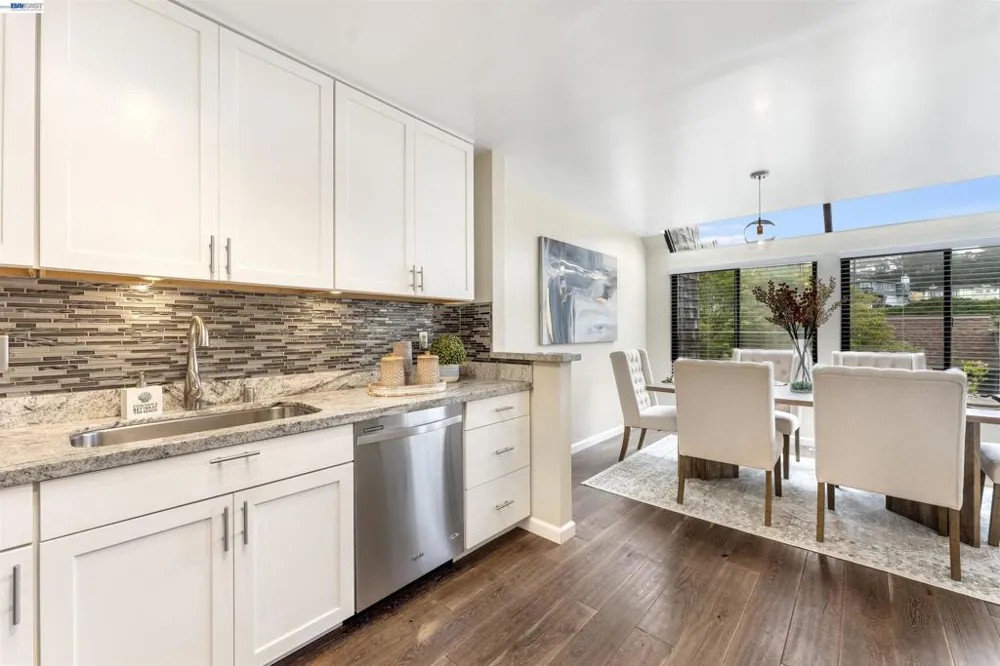 262 Beachview Ave #4 Pacifica, CA 94044