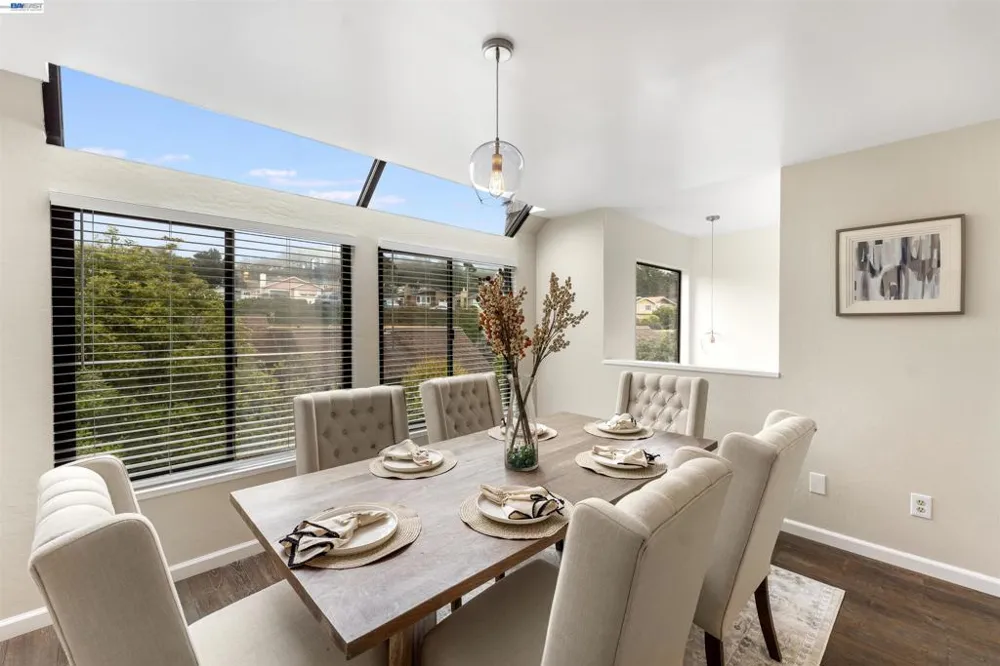262 Beachview Ave #4 Pacifica, CA 94044