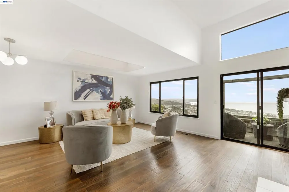 262 Beachview Ave #4 Pacifica, CA 94044