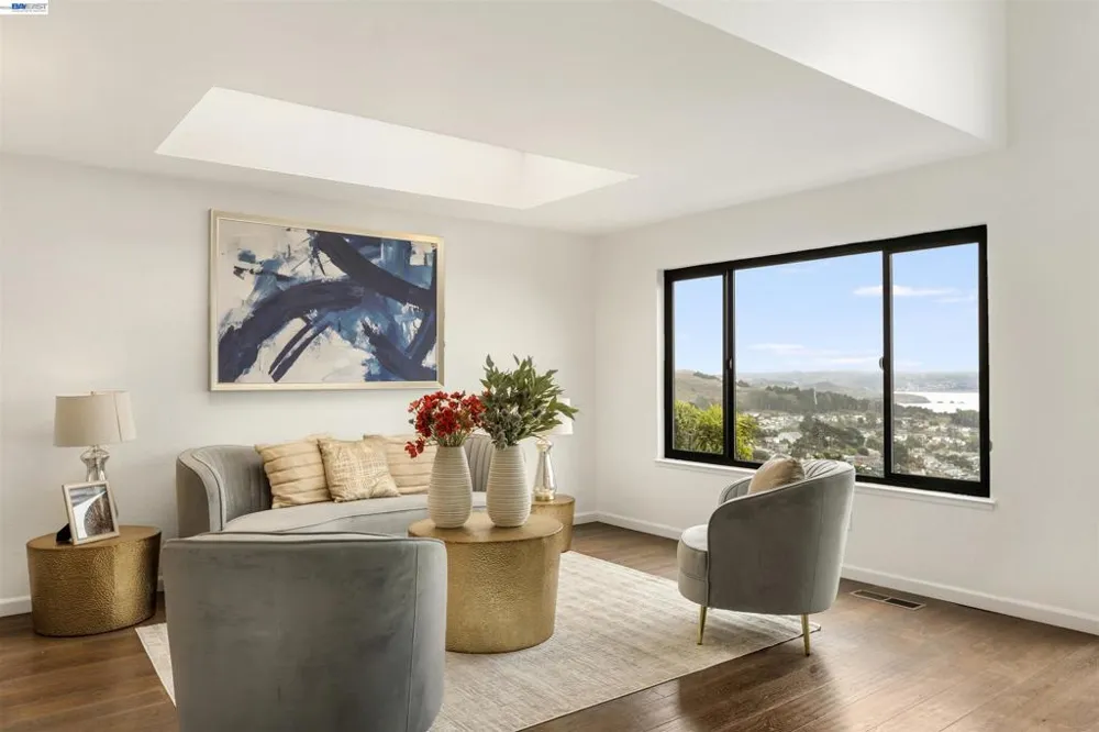 262 Beachview Ave #4 Pacifica, CA 94044