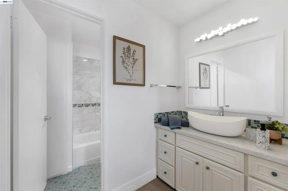 262 Beachview Ave #4 Pacifica, CA 94044