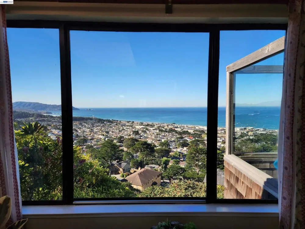 262 Beachview Ave #4 Pacifica, CA 94044