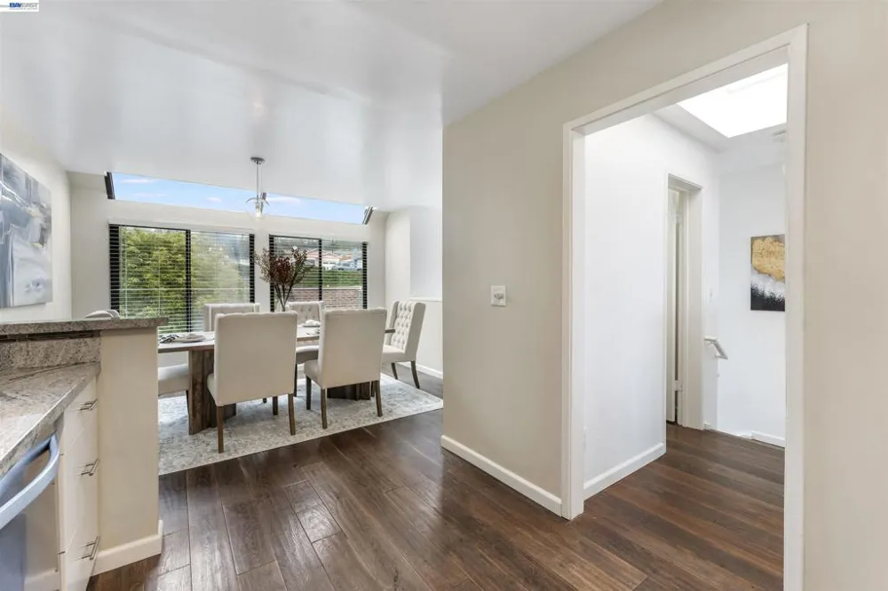 262 Beachview Ave #4 Pacifica, CA 94044