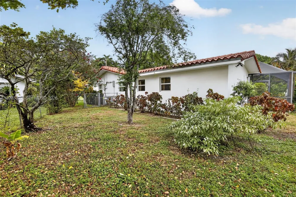 1350 NW 73rd Ave Plantation, FL 33313
