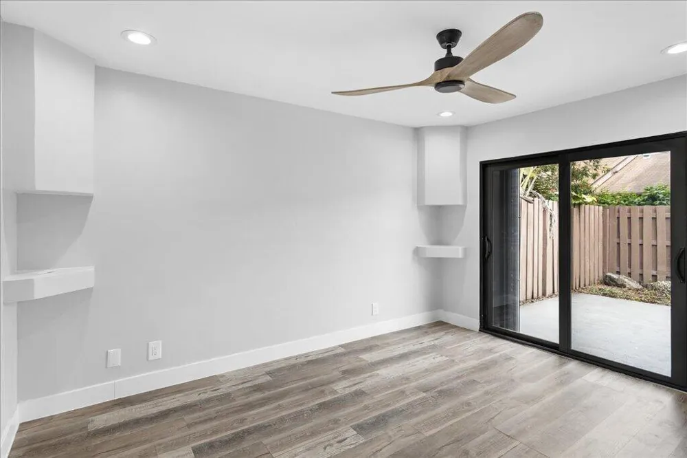 2062 SW 82ND AVENUE Davie, FL 33324