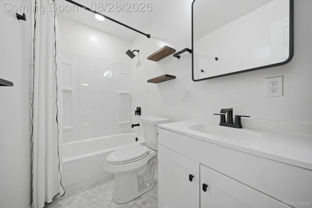 34004 Kirby Street Farmington Hills City, MI 48335