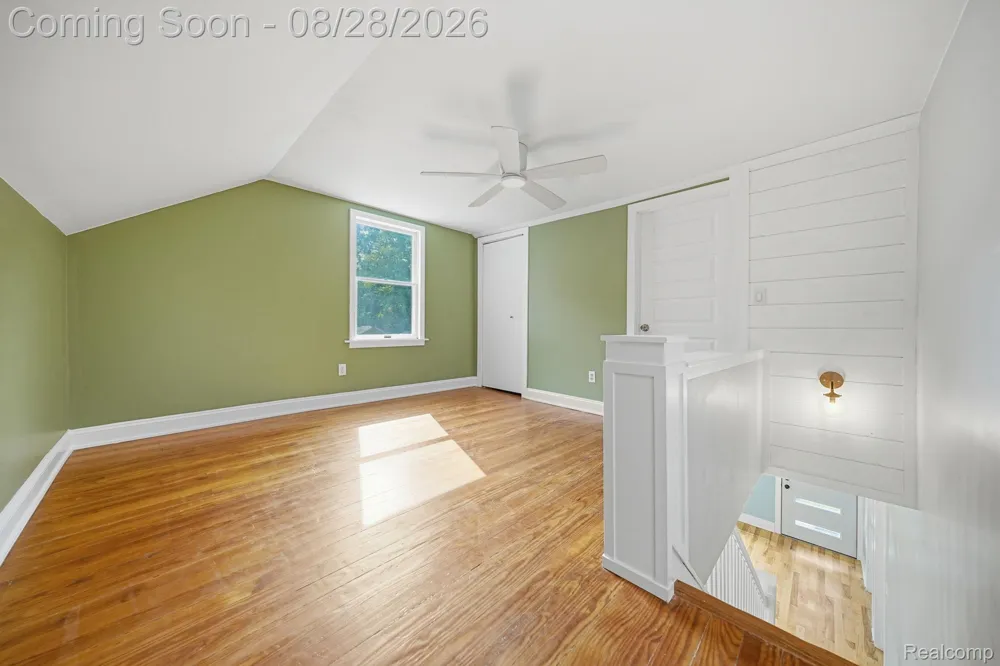 34004 Kirby Street Farmington Hills City, MI 48335