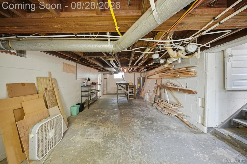 34004 Kirby Street Farmington Hills City, MI 48335