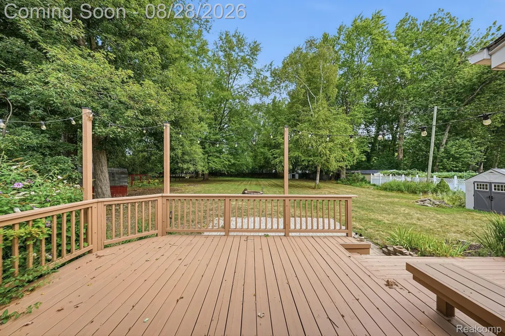34004 Kirby Street Farmington Hills City, MI 48335