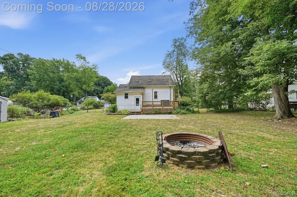 34004 Kirby Street Farmington Hills City, MI 48335