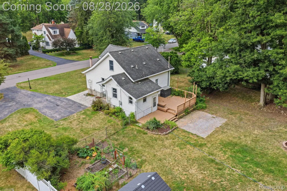 34004 Kirby Street Farmington Hills City, MI 48335