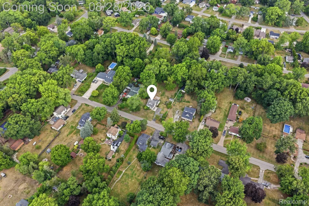 34004 Kirby Street Farmington Hills City, MI 48335