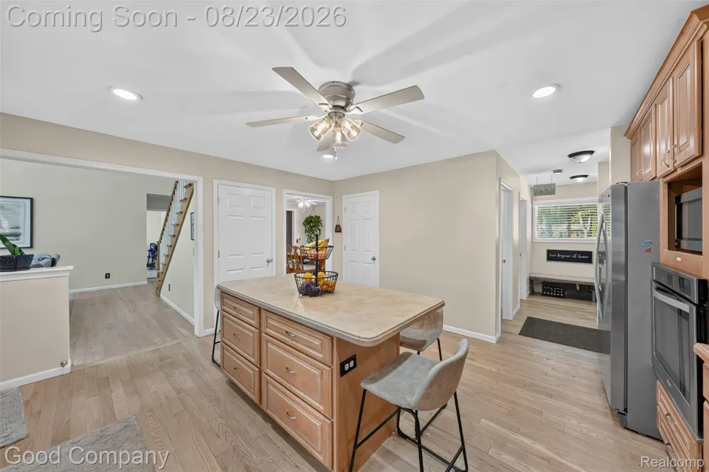 2145 Cole Road Orion Charter Township, MI 48362