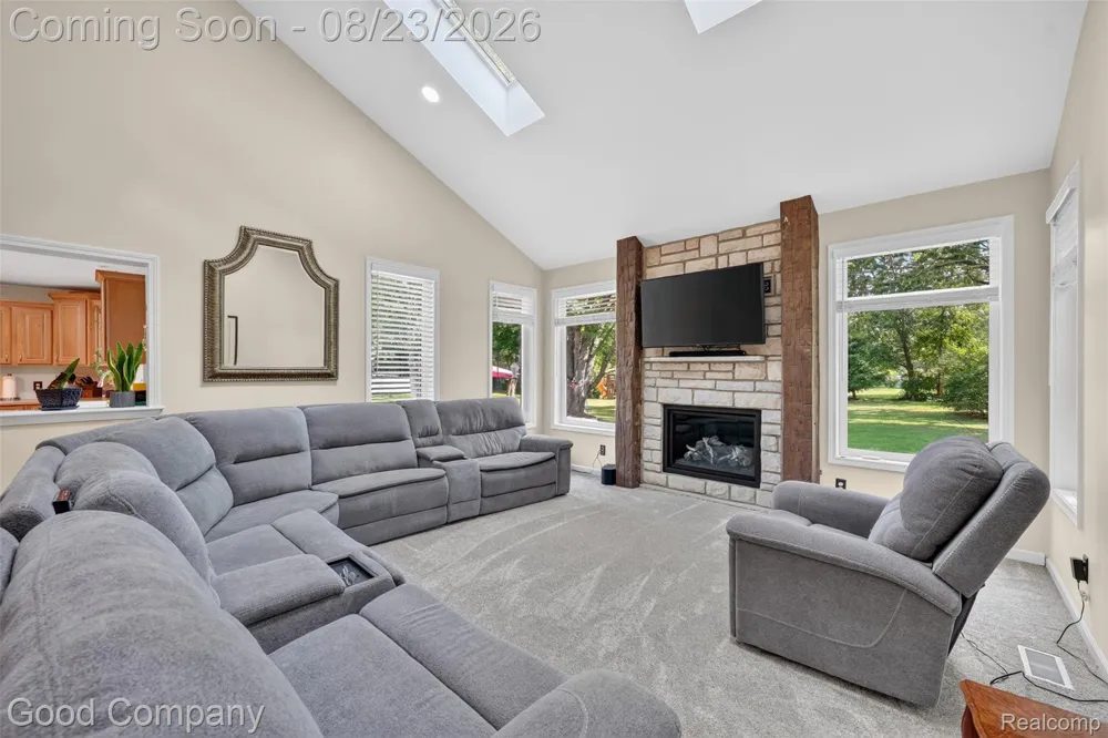 2145 Cole Road Orion Charter Township, MI 48362