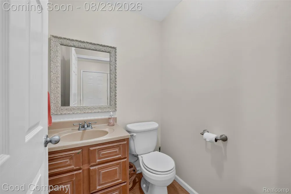2145 Cole Road Orion Charter Township, MI 48362