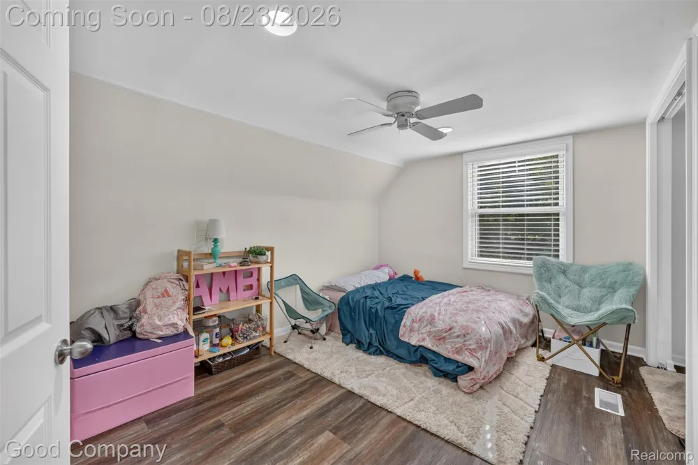 2145 Cole Road Orion Charter Township, MI 48362
