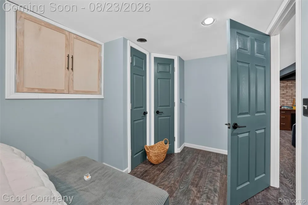 2145 Cole Road Orion Charter Township, MI 48362