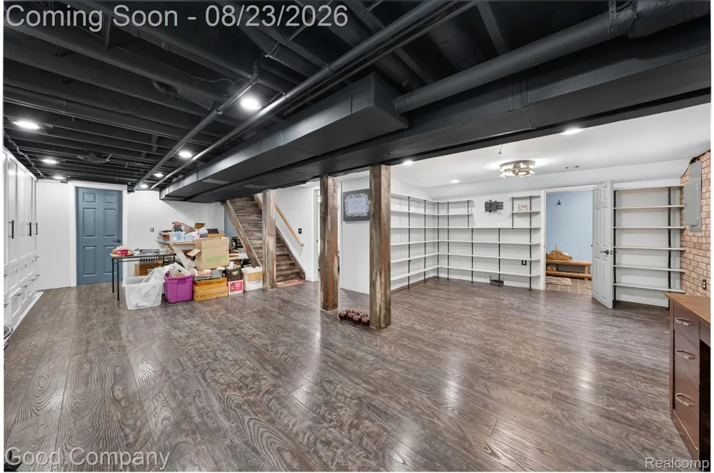 2145 Cole Road Orion Charter Township, MI 48362