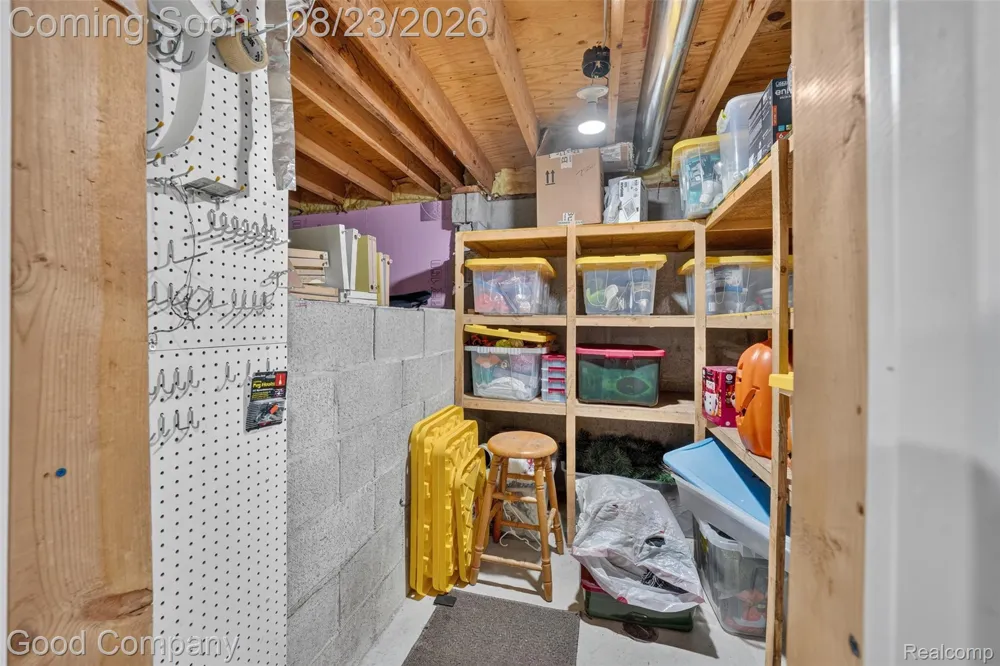 2145 Cole Road Orion Charter Township, MI 48362
