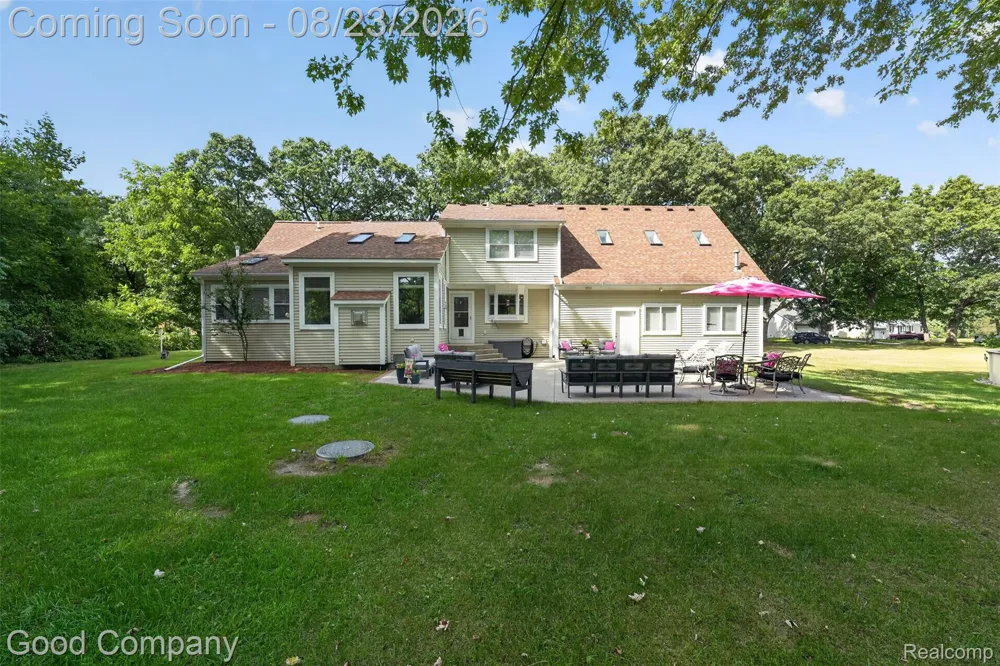 2145 Cole Road Orion Charter Township, MI 48362