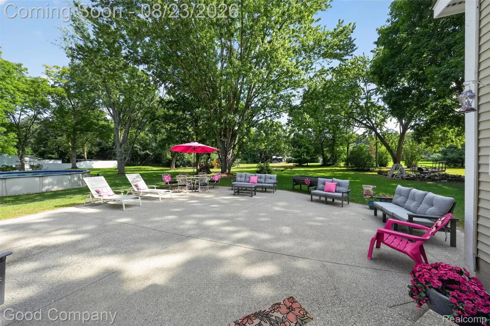 2145 Cole Road Orion Charter Township, MI 48362