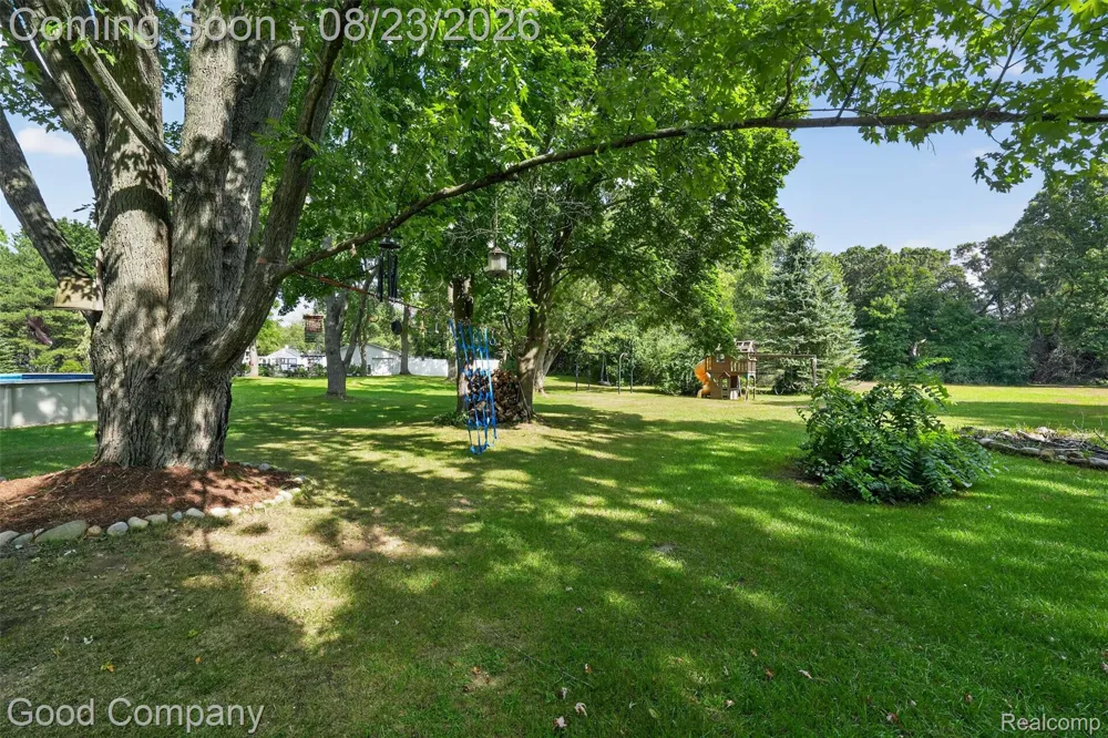 2145 Cole Road Orion Charter Township, MI 48362