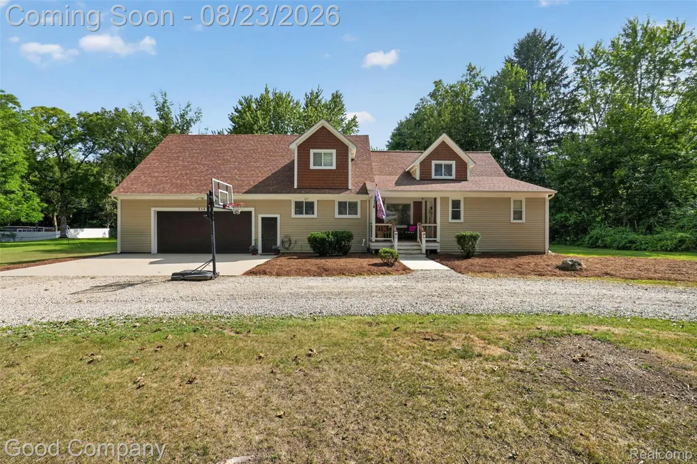 2145 Cole Road Orion Charter Township, MI 48362