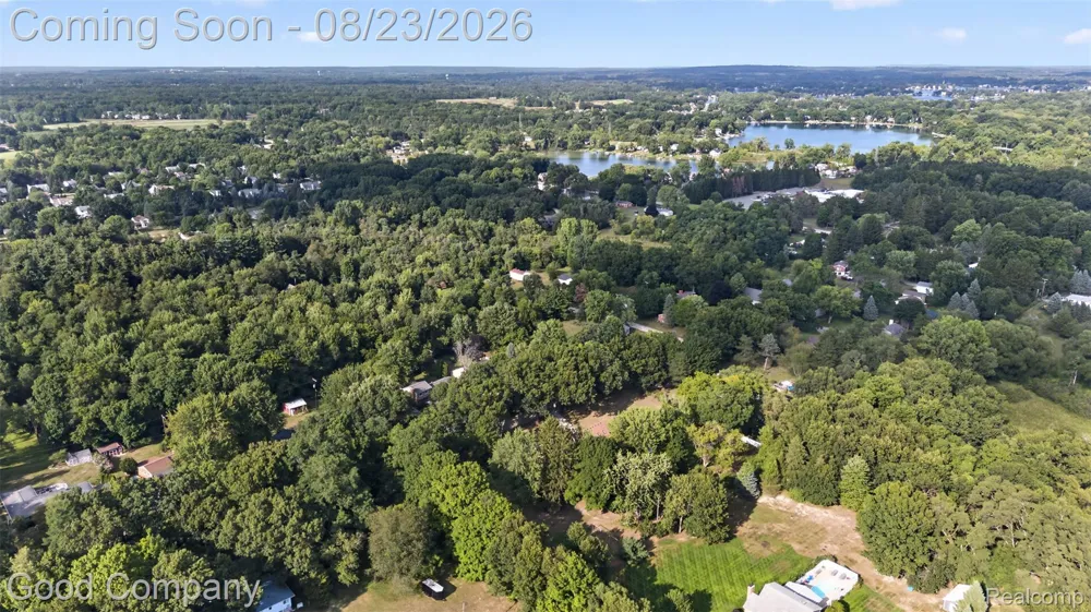 2145 Cole Road Orion Charter Township, MI 48362