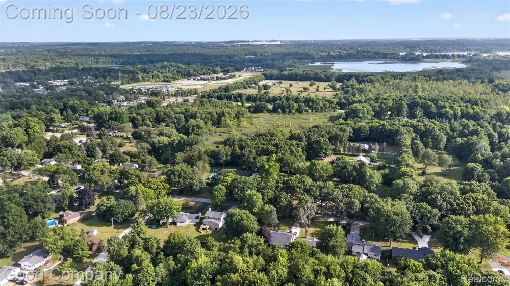 2145 Cole Road Orion Charter Township, MI 48362