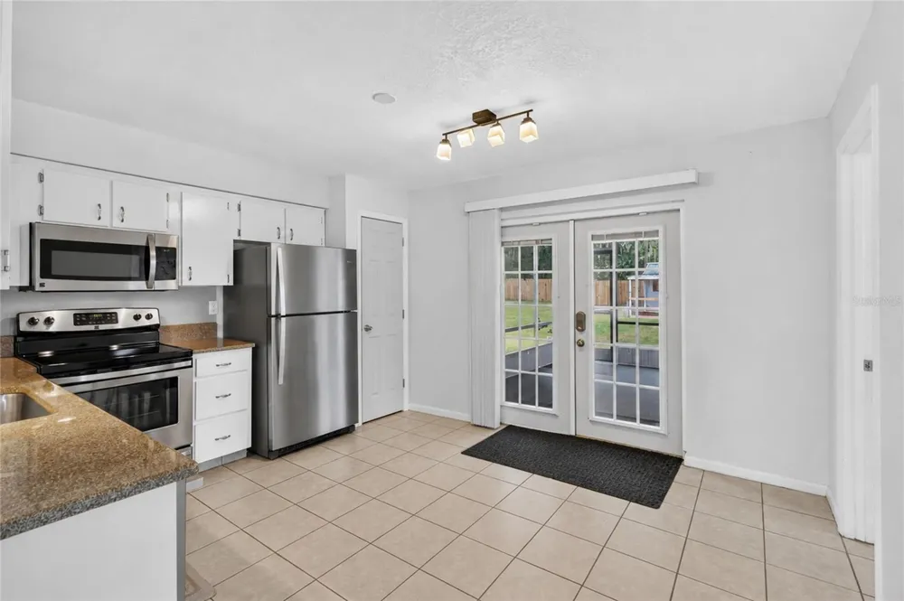 6312 SWEETWATER DRIVE E Lakeland, FL 33811