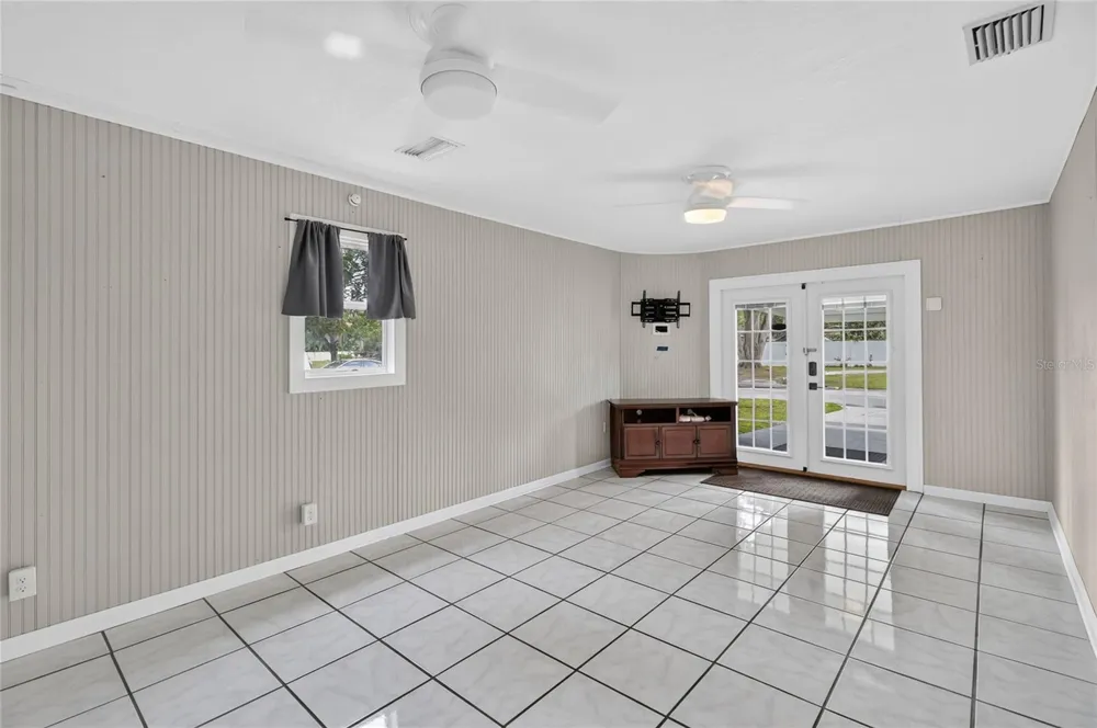 6312 SWEETWATER DRIVE E Lakeland, FL 33811