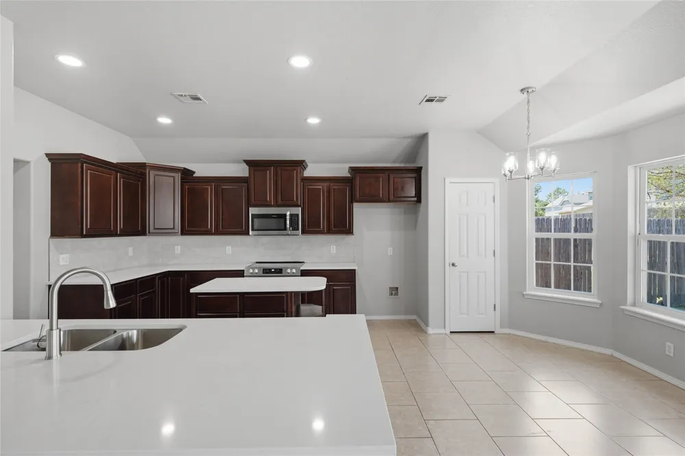 312 E Fargo Street Broken Arrow, OK 74012