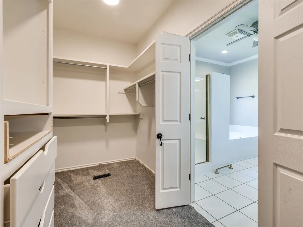 239 Woodview Lane Sapulpa, OK 74066