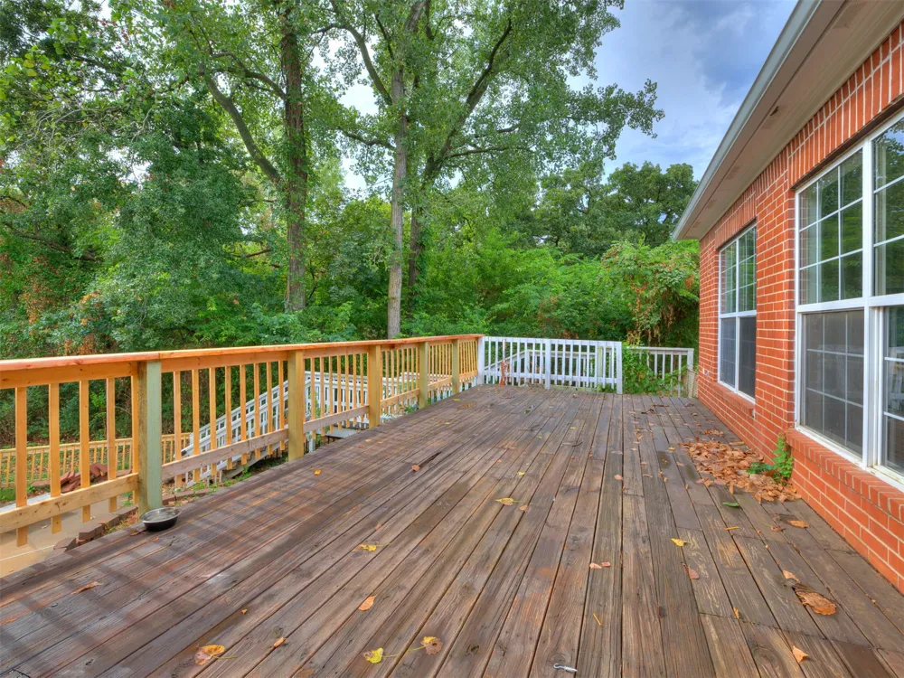 239 Woodview Lane Sapulpa, OK 74066