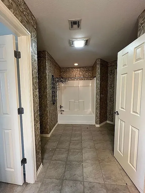 7826 E 100th Street Tulsa, OK 74133