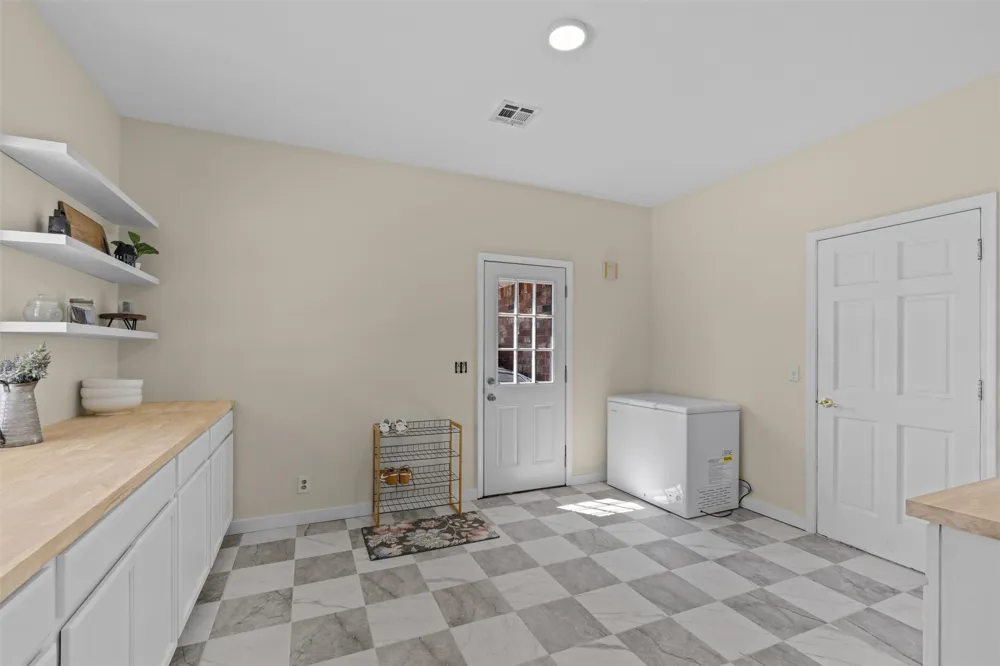 2624 Montrose Drive Bartlesville, OK 74006