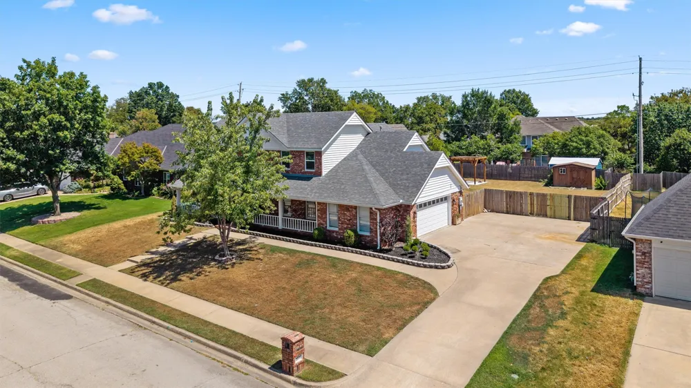 2624 Montrose Drive Bartlesville, OK 74006